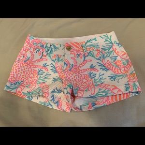 Lilly Pulitzer Walsh shorts (Getting Steamy) Crabs